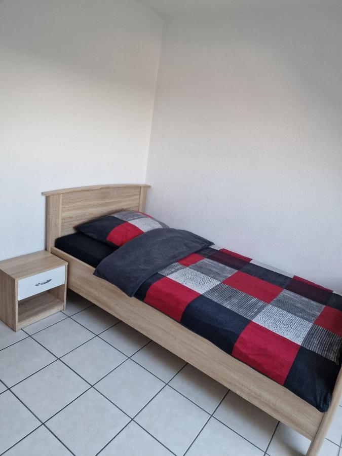 Monteurzimmer/Ferienwohnung Brauckstraße, Gladbeck Exterior foto